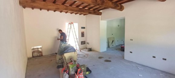 6 rooms House in Capannori, Italy No. 42734 3