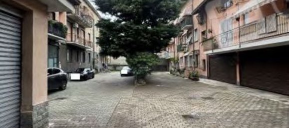 2 rooms Apartment in Saronno, Italy No. 94198 2