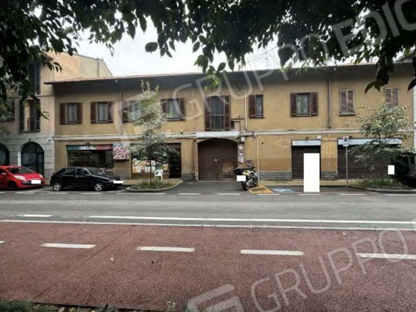 2 rooms Apartment in Saronno, Italy No. 94198