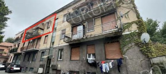 2 rooms Apartment in Saronno, Italy No. 94198 3