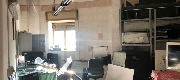 90m² Commercial property in Casalnuovo di Napoli, Italy No. 282378 2