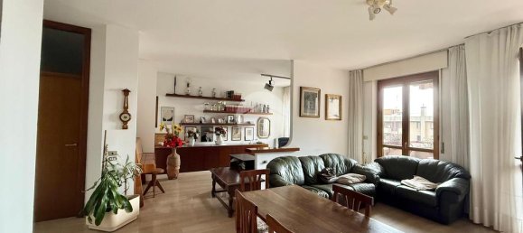3 bedrooms Apartment in Milan, Italy No. 268819 4