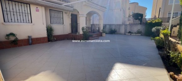 3 chambres Villa à Guardamar del Segura, Spain No. 28919 4