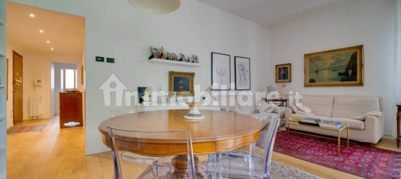 3 bedrooms Apartment in Milan, Italy No. 282321 3