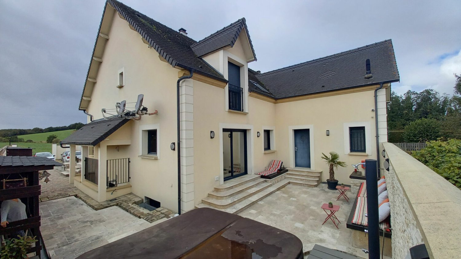 4 Schlafzimmer Haus in Charpont, France, Nr. 231074