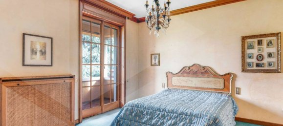 Villa de 15 habitaciónes en Bulciago, Italy No. 26160 33