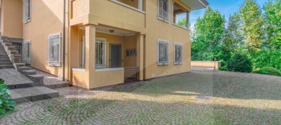 Villa de 15 habitaciónes en Bulciago, Italy No. 26160 16