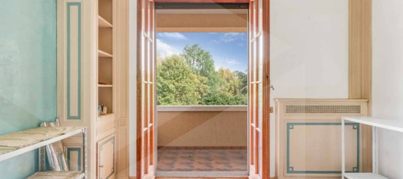 Villa de 15 habitaciónes en Bulciago, Italy No. 26160 32