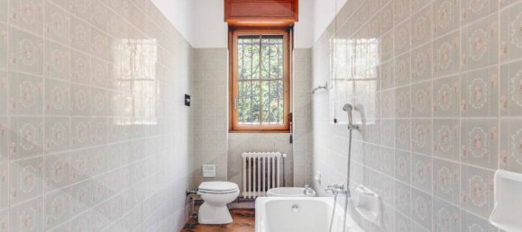 Villa de 15 habitaciónes en Bulciago, Italy No. 26160 48