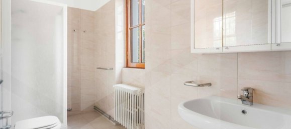 Villa de 15 habitaciónes en Bulciago, Italy No. 26160 49