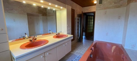 4 غرف نوم منزل في Neuville-sur-Ain, France رقم 205507 27