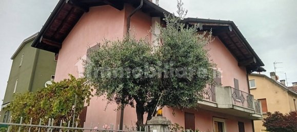 4 bedrooms Villa in Brescia, Italy No. 181965 7