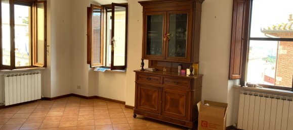 6 rooms Duplex in Chiusi, Italy No. 232251 3