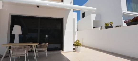 3 Schlafzimmer Haus in Alicante, Spain, Nr. 176523 9
