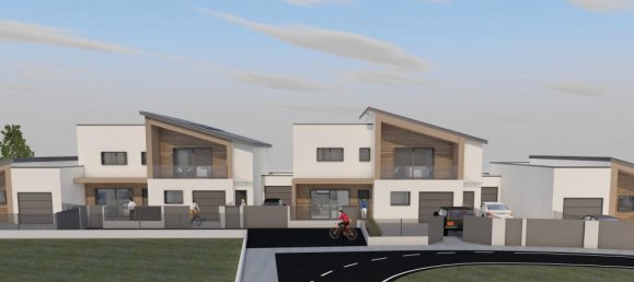 Дом с 4 комнатами в Портогруаро, Италия № 165230 6