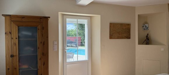  Castillos de 4 dormitorios en Saint-Medard-de-Guizieres, France No. 298654 12