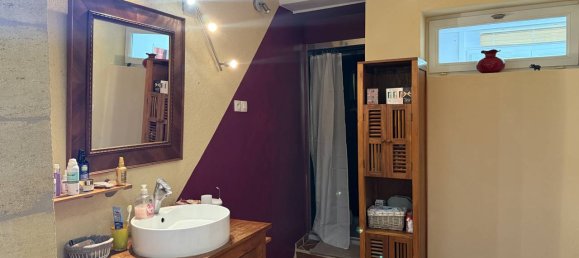  Castillos de 4 dormitorios en Saint-Medard-de-Guizieres, France No. 298654 14