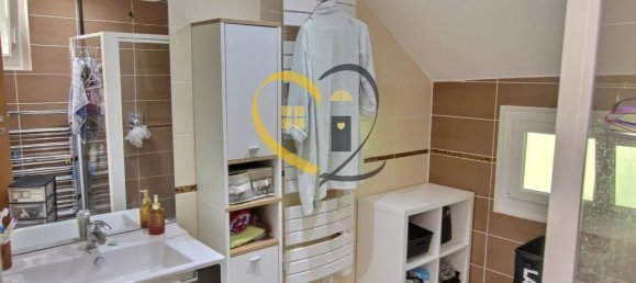 3 bedrooms House in Vierzon, France No. 240231 17