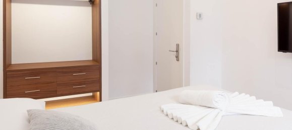 5 bedrooms Apartment in Madrid, Spain No. 27710 18