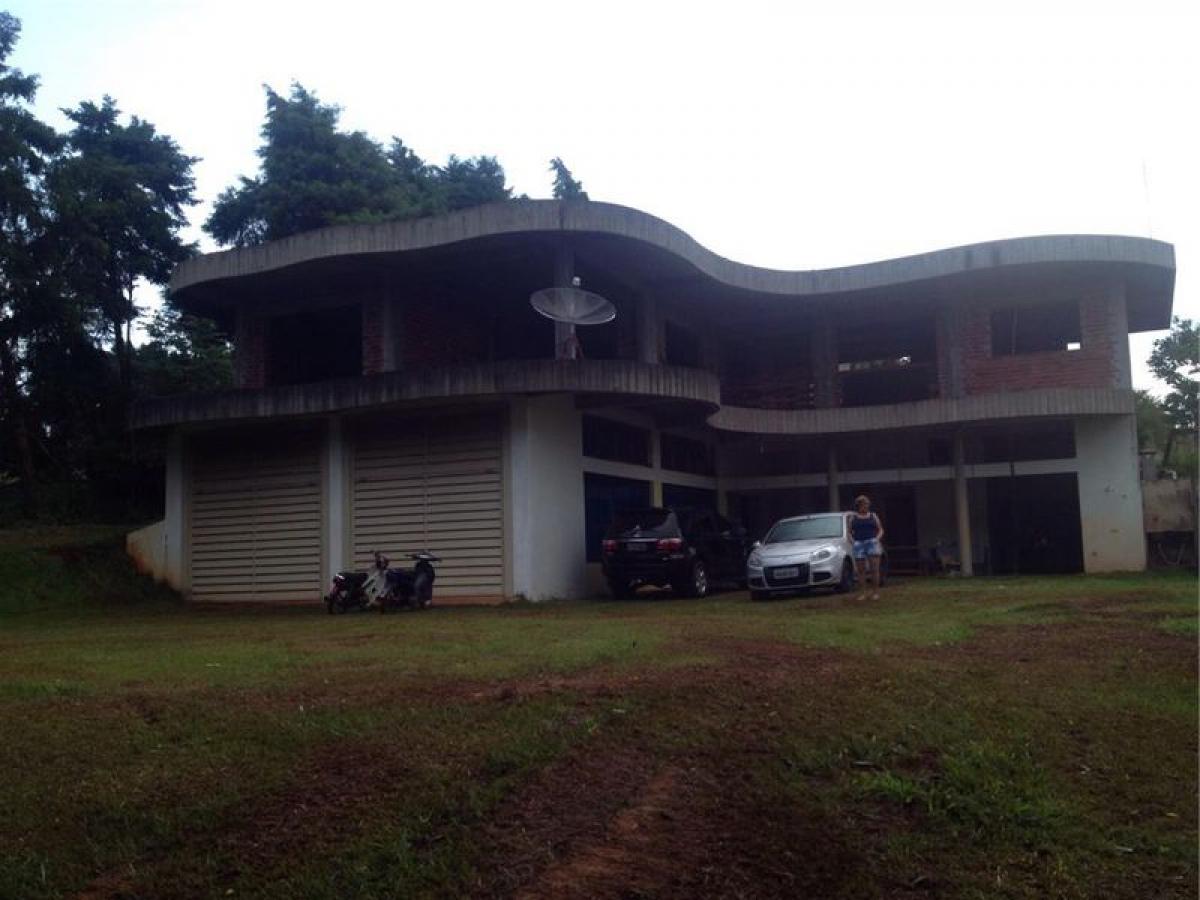 Дом с 5 спальнями в Сан-Паулу, Бразилия № 589223