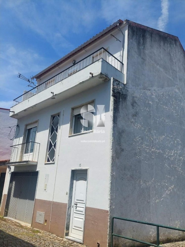 2 chambres Maison à Sarzedo, Portugal No. 317997