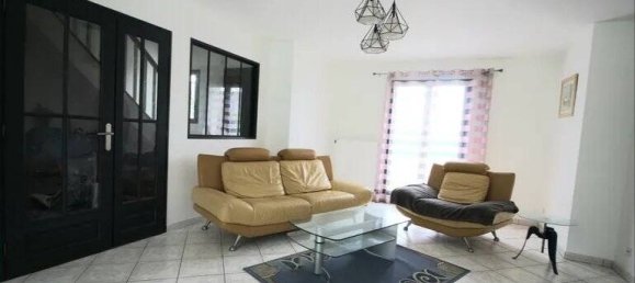 5 غرف نوم منزل في Val-d'Oise, France رقم 333918 3