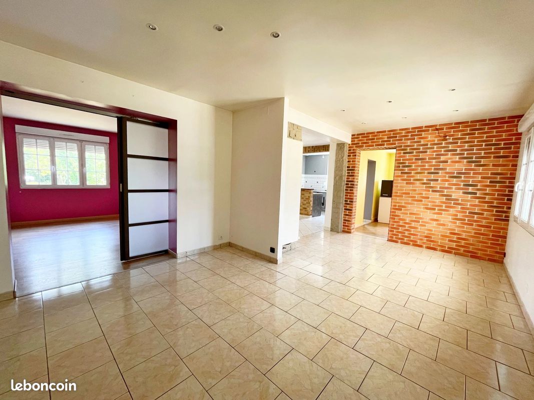 4 Schlafzimmer Haus in Sissonne, France, Nr. 90611