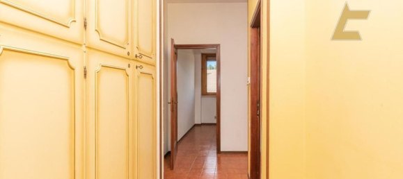 3 rooms Apartment in Alessandria, Italy No. 119639 11