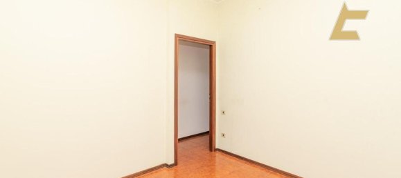 3 rooms Apartment in Alessandria, Italy No. 119639 16