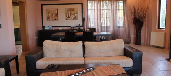 5 bedrooms Villa in Thessaloniki, Greece No. 5954 28