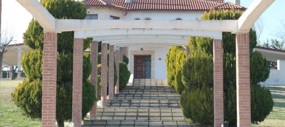 5 bedrooms Villa in Thessaloniki, Greece No. 5954 4