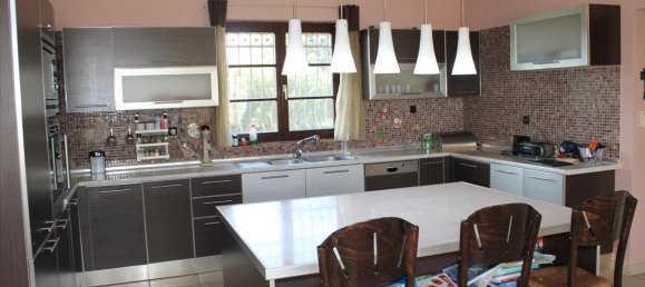 5 bedrooms Villa in Thessaloniki, Greece No. 5954 8