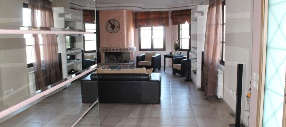 5 bedrooms Villa in Thessaloniki, Greece No. 5954 16