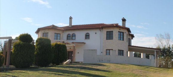 5 bedrooms Villa in Thessaloniki, Greece No. 5954 2