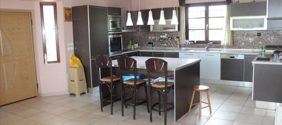 5 bedrooms Villa in Thessaloniki, Greece No. 5954 15