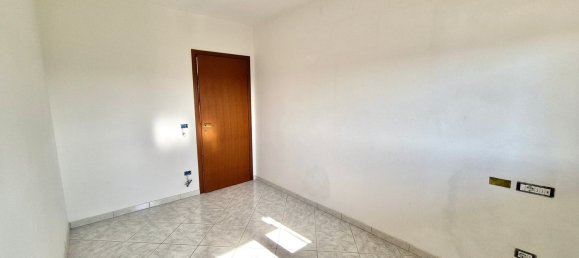 3 rooms Apartment in Montevarchi, Italy No. 52099 15