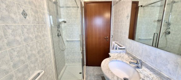 3 rooms Apartment in Montevarchi, Italy No. 52099 22