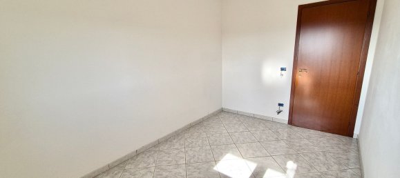 3 rooms Apartment in Montevarchi, Italy No. 52099 18