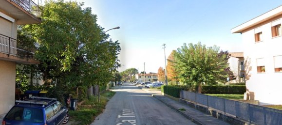 4 rooms Apartment in Meolo, Italy No. 213453 2