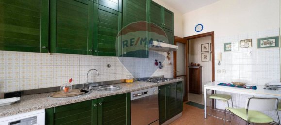 Apartamento de 4 dormitorios en Bari, Italy No. 334450 13