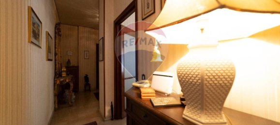 Apartamento de 4 dormitorios en Bari, Italy No. 334450 7