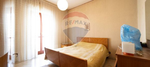 Apartamento de 4 dormitorios en Bari, Italy No. 334450 19