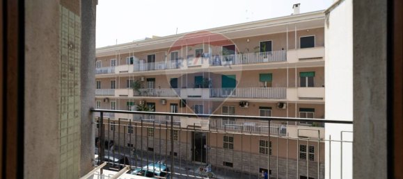 Apartamento de 4 dormitorios en Bari, Italy No. 334450 31