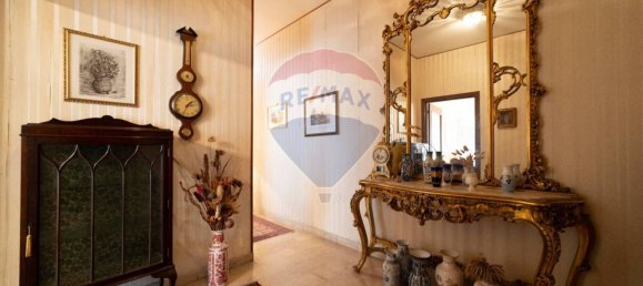 Apartamento de 4 dormitorios en Bari, Italy No. 334450 3