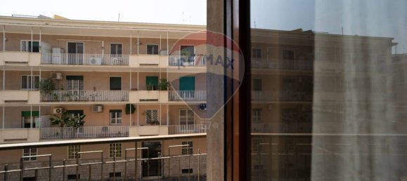 Apartamento de 4 dormitorios en Bari, Italy No. 334450 28