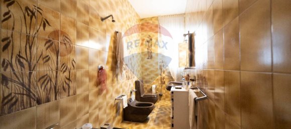 Apartamento de 4 dormitorios en Bari, Italy No. 334450 20