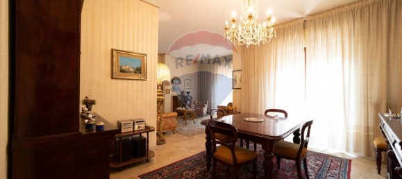 Apartamento de 4 dormitorios en Bari, Italy No. 334450 6