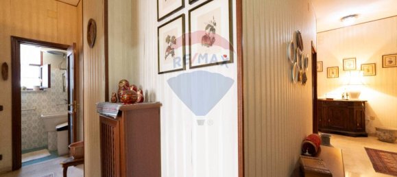 Apartamento de 4 dormitorios en Bari, Italy No. 334450 16