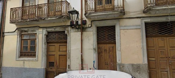 744m² Building in Porto, Portugal No. 141186 9