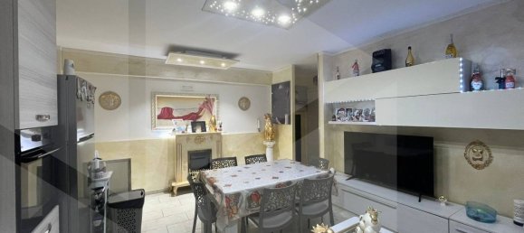 2 rooms Apartment in Bari, Italy No. 31455 3